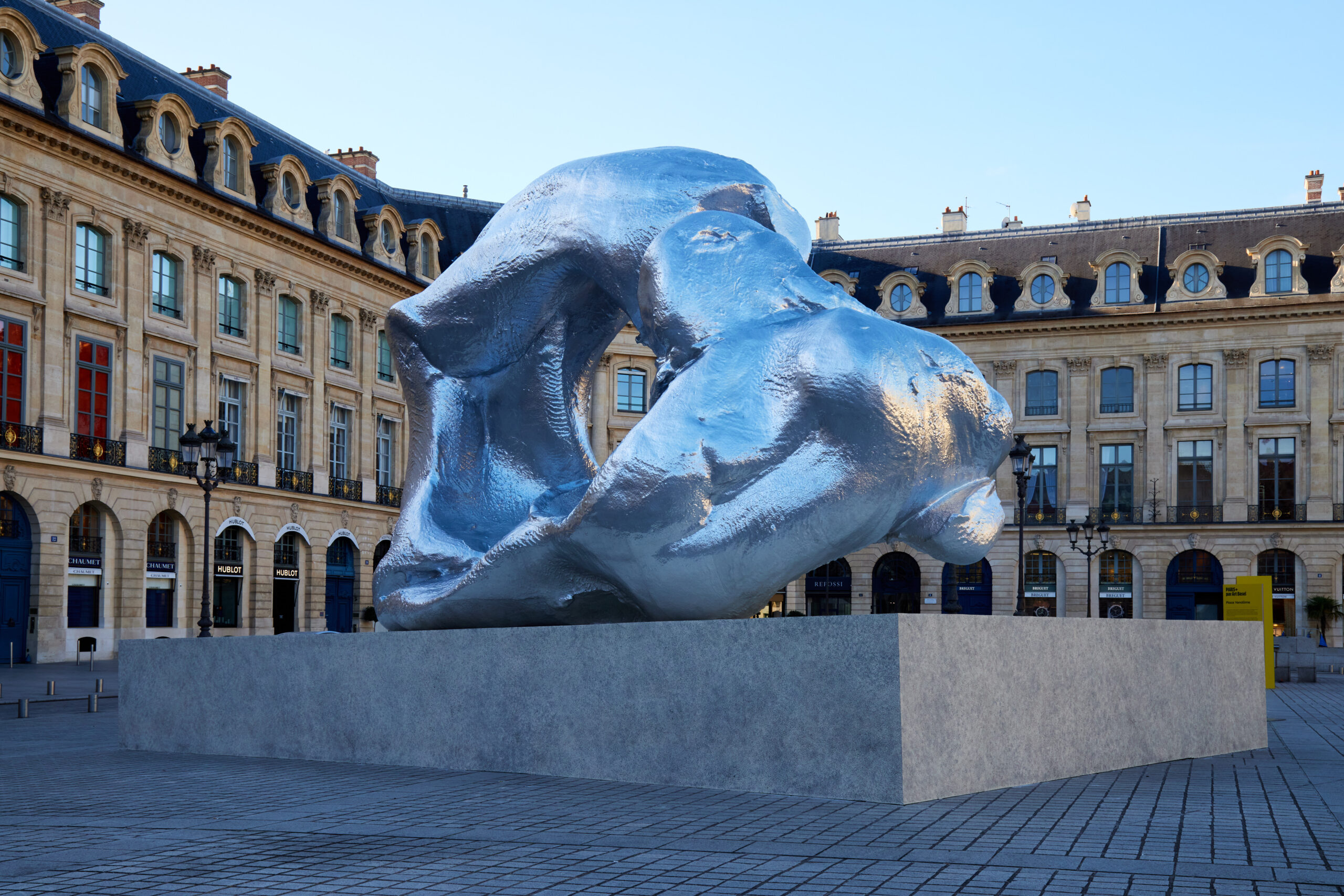 Louis Vuitton x Paris+ par Art Basel